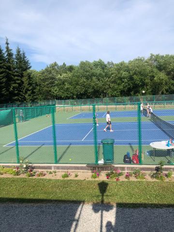 КОРТЫ ГОСТИННИЦЫ САНТА.jpg