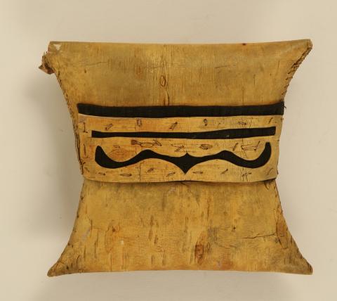 Трутница. Для хранения трута и огнива. Нивхи.   Вторая половина XIX в..JPG